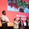 L'équipe du film Rio Doce remportant un prix @Julie Imbert