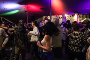 Apéro-concert Ti renard ©Ushpa Cordova